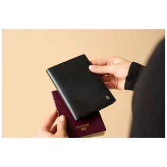 Kožené pouzdro na cestovní pas Zippo Signature 44183