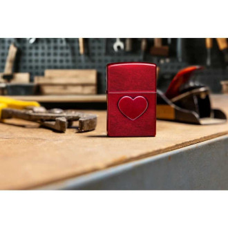 Zapalovač ZIPPO 66075 Stamped Heart Design